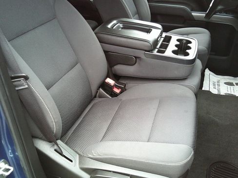 Used 2015 Chevrolet Silverado 2500 LT w/ LT Convenience Package AWD/4WD image 18