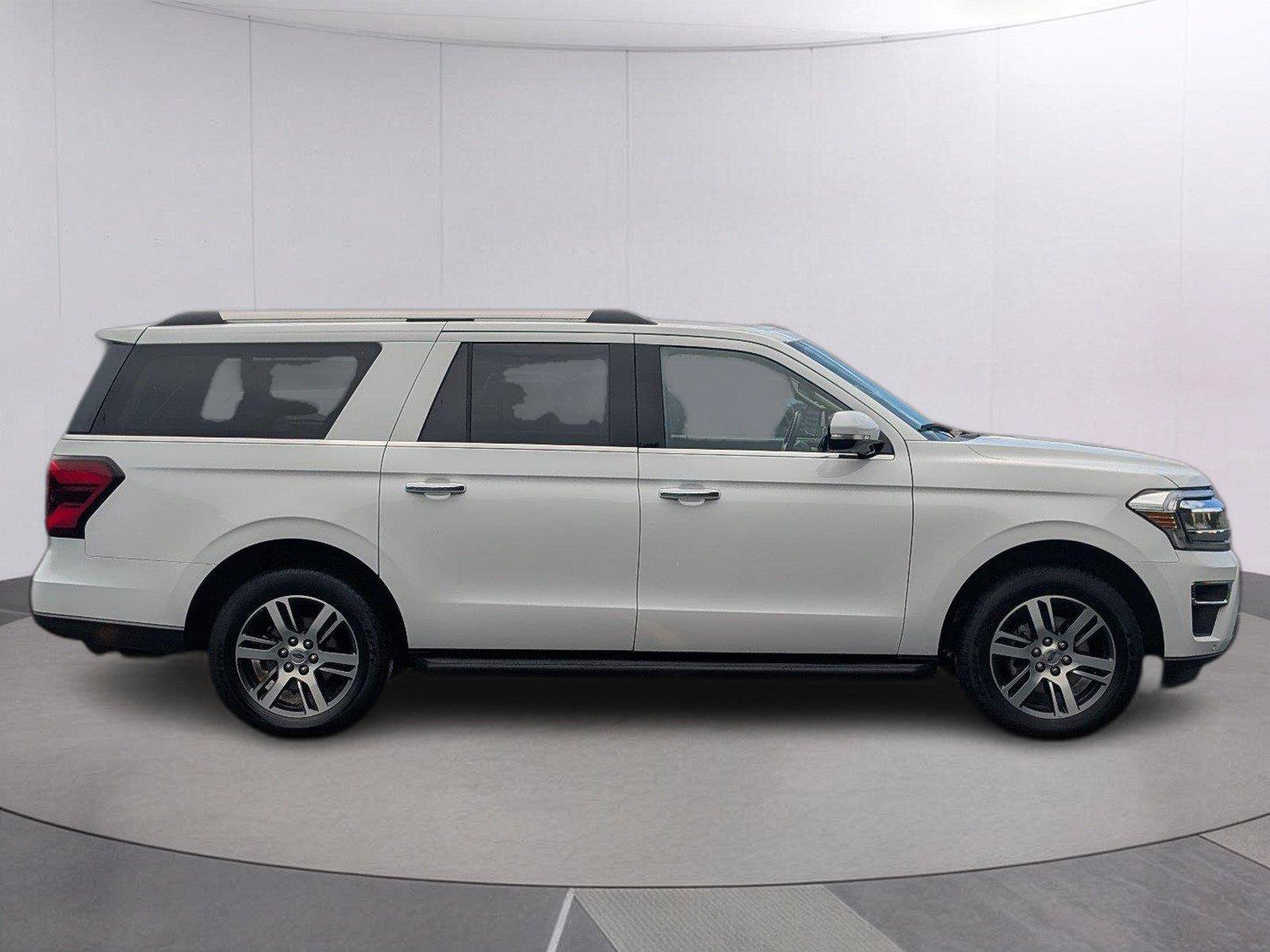 Used 2024 Ford Expedition Max Limited AWD/4WD image 6