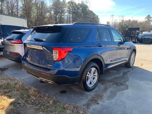 Used 2023 Ford Explorer XLT w/ Equipment Group 202A image 22