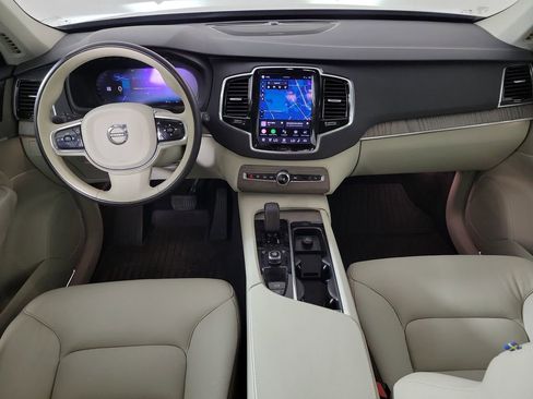 Used 2023 Volvo XC90 B6 Plus w/ Protection Package Premier image 17