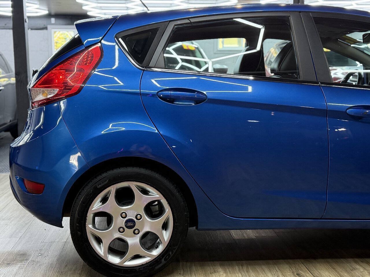 Used 2011 Ford Fiesta SES w/ 301A Rapid Spec Order Code FWD image 17