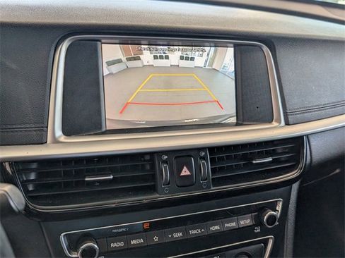 Used 2020 Kia Optima S image 21