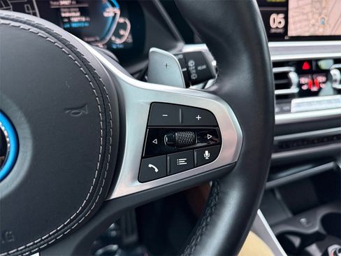 Certified 2023 BMW X5 xDrive45e w/ Executive Package image 32