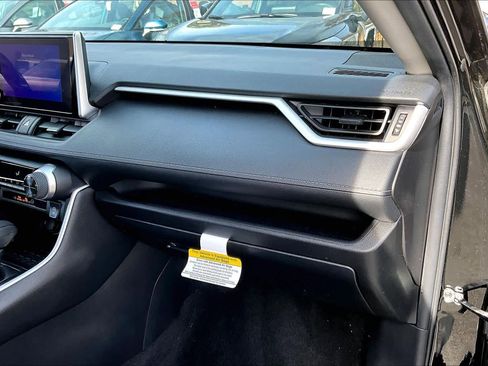 Certified 2023 Toyota RAV4 XLE image 17