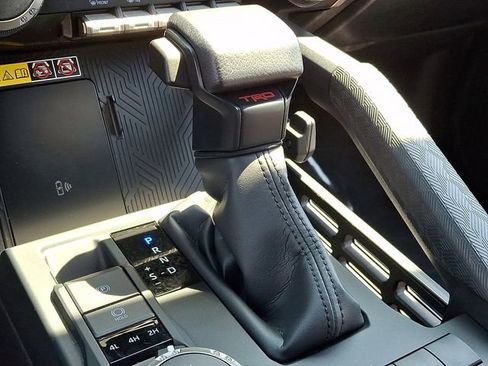 Used 2025 Toyota 4Runner TRD Sport AWD/4WD image 15