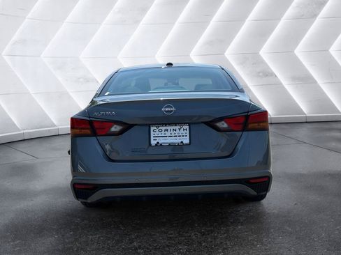 New 2026 Nissan Altima 2.5 SV FWD image 7