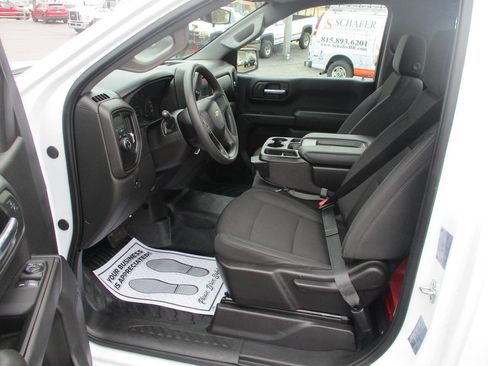 Used 2025 Chevrolet Silverado 1500 W/T image 11