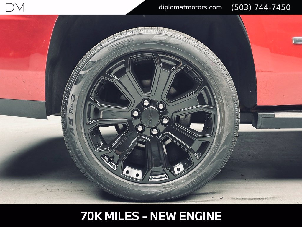 Used 2015 GMC Yukon Denali w/ Premium Package AWD/4WD image 38