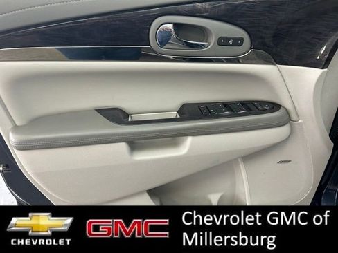 Used 2017 Buick Enclave Leather image 13