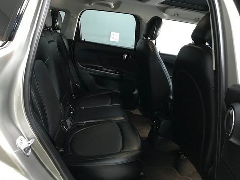 Used 2018 MINI Cooper Countryman FWD image 17