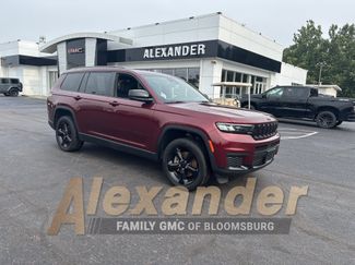 Used 2023 Jeep Grand Cherokee L Laredo AWD/4WD video 1