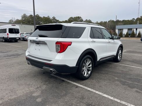 Certified 2023 Ford Explorer Limited w/ Equipment Group 301A image 5