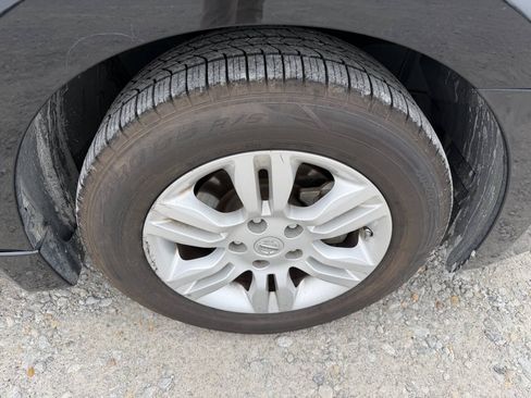 Used 2010 Nissan Altima 2.5 SL w/ SL Pkg FWD image 12