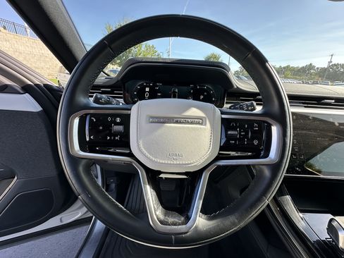 Used 2024 Land Rover Range Rover Sport SE AWD/4WD image 23
