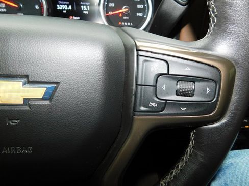 Used 2021 Chevrolet Silverado 1500 High Country w/ Technology Package image 33