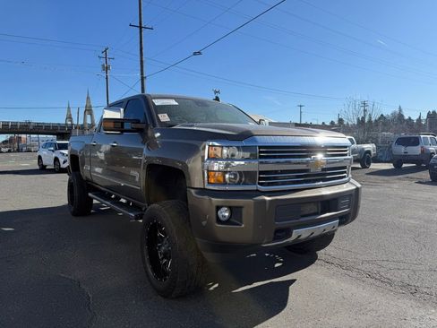 Used 2015 Chevrolet Silverado 2500 High Country image 7
