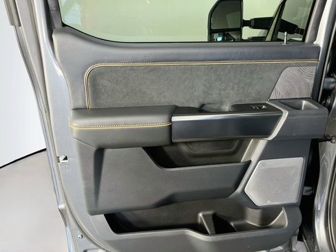 Used 2024 Ford F250 Platinum AWD/4WD image 31