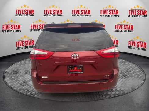 Used 2019 Toyota Sienna XLE FWD image 6