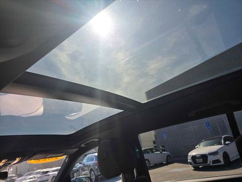 Used 2022 Mercedes-Benz GLS 450 4MATIC image 22