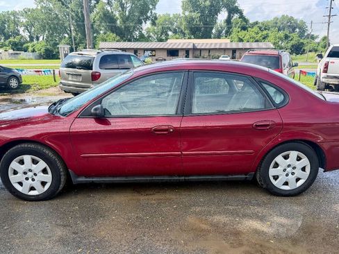 Used 2002 Ford Taurus LX FWD image 4