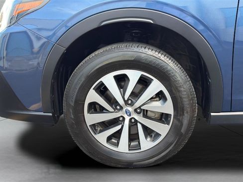 Used 2020 Subaru Outback Premium w/ Popular Package #1 AWD/4WD image 33