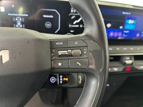 Used 2024 Kia EV9 Wind image 16