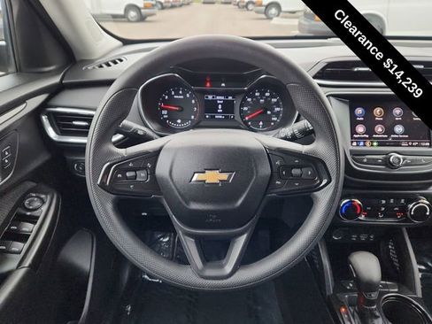 Used 2021 Chevrolet TrailBlazer LT image 32