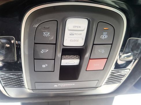 Used 2025 Hyundai Palisade Calligraphy FWD image 43
