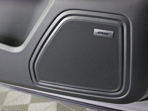 Certified 2026 Porsche Macan S AWD/4WD image 17