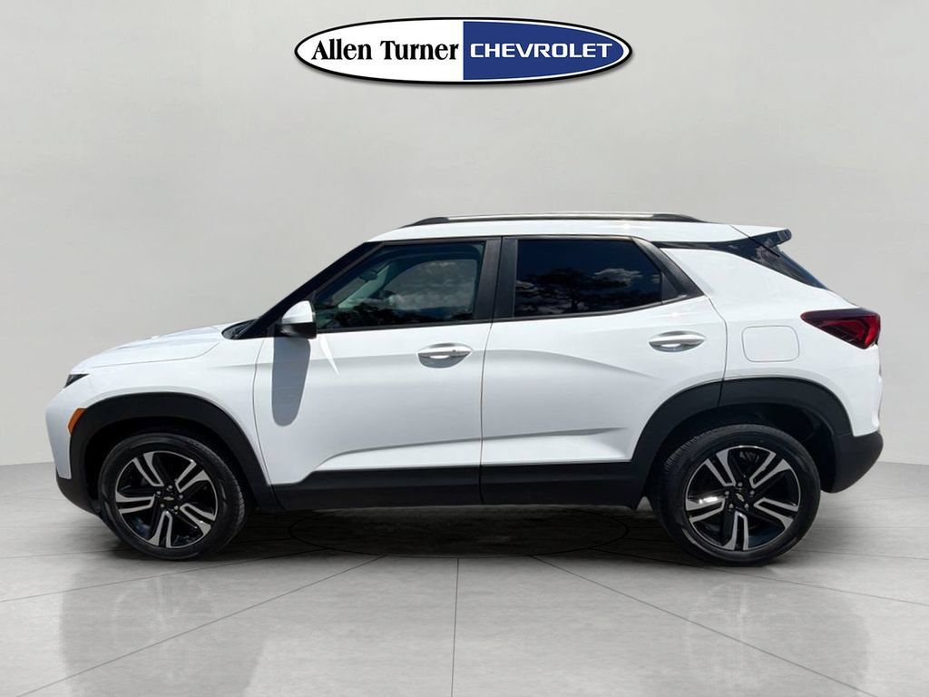 Used 2023 Chevrolet TrailBlazer LT FWD image 6