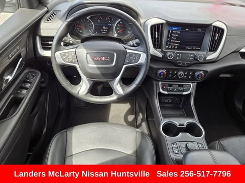 Used 2024 GMC Terrain SLT AWD/4WD image 15