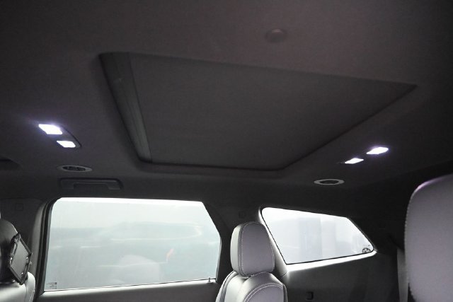 Used 2024 Buick Enclave Essence w/ Experience Buick Package FWD image 20