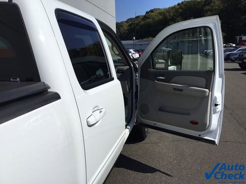 Used 2008 GMC Sierra 3500 SLT image 28