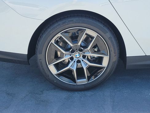 New 2027 BMW 530i w/ Premium Package RWD image 6