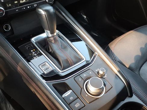 Used 2024 MAZDA CX-5 Carbon Edition image 13