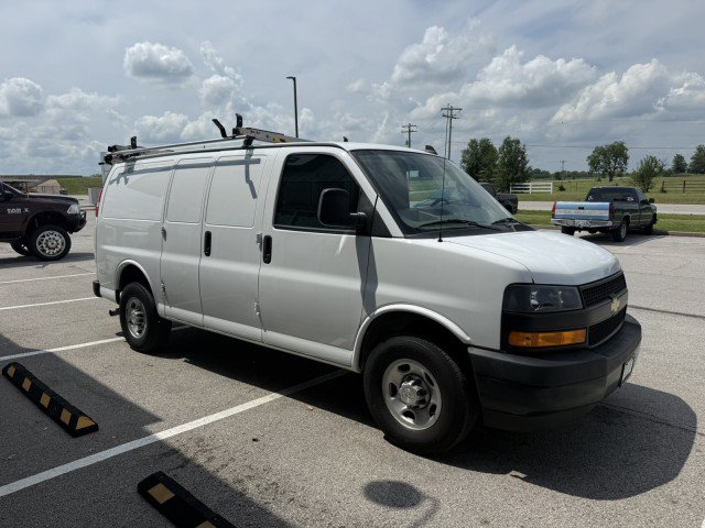 Used 2022 Chevrolet Express 2500 w/ Driver Convenience Package RWD image 3