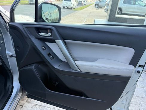 Used 2014 Subaru Forester 2.5i Limited w/ Popular Package #2 image 27