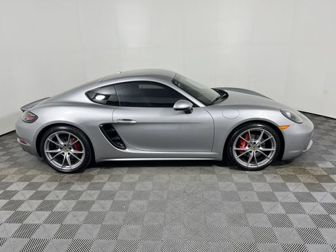 Certified 2018 Porsche 718 Cayman S RWD image 8