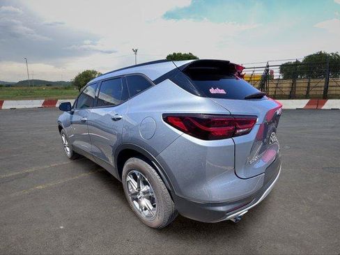 Used 2024 Chevrolet Blazer LT w/ Convenience Package FWD image 4