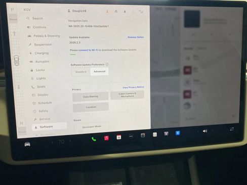 Used 2022 Tesla Model X image 15