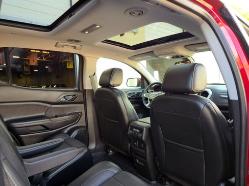 Used 2017 GMC Acadia SLT FWD image 35