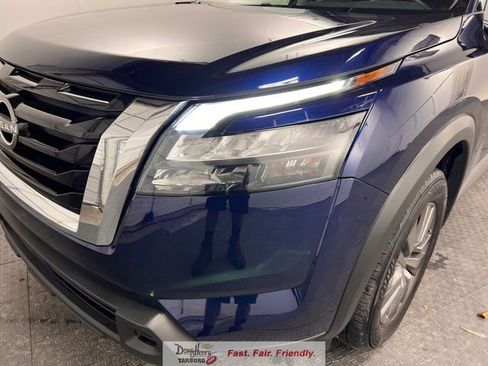 Used 2025 Nissan Pathfinder SV FWD image 10
