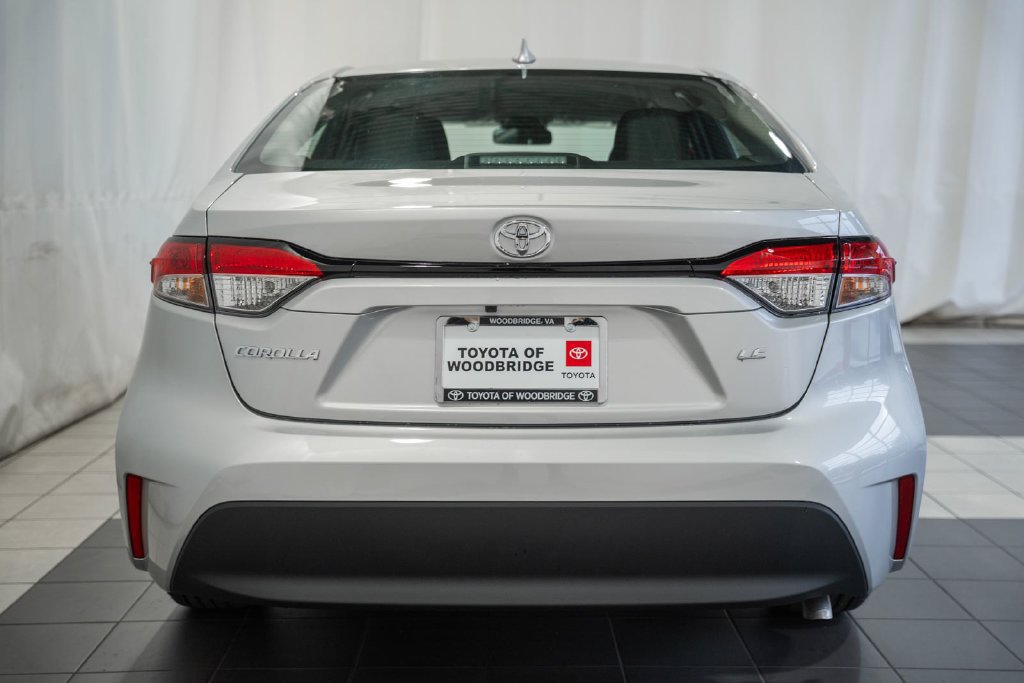 New 2027 Toyota Corolla LE FWD image 5