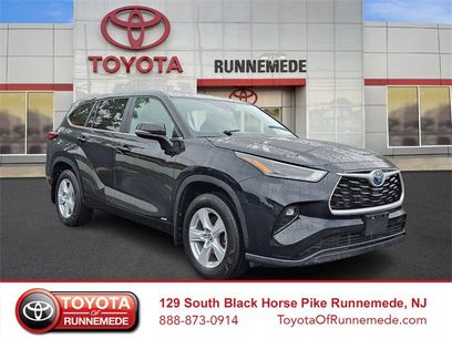 Used 2023 Toyota Highlander LE