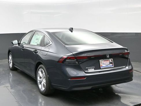 Used 2025 Honda Accord LX image 4