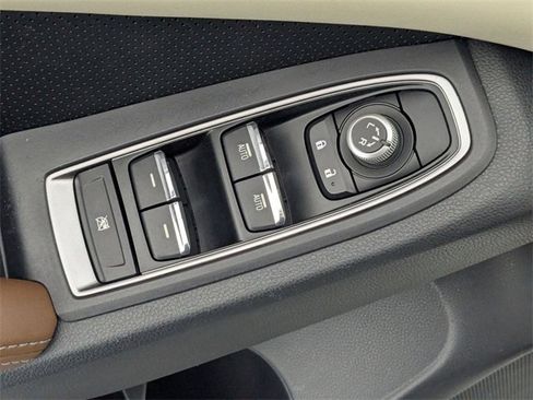 Used 2019 Subaru Ascent Touring w/ Popular Package #3 image 12