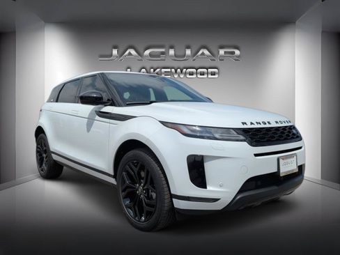 Used 2023 Land Rover Range Rover Evoque SE AWD/4WD image 3