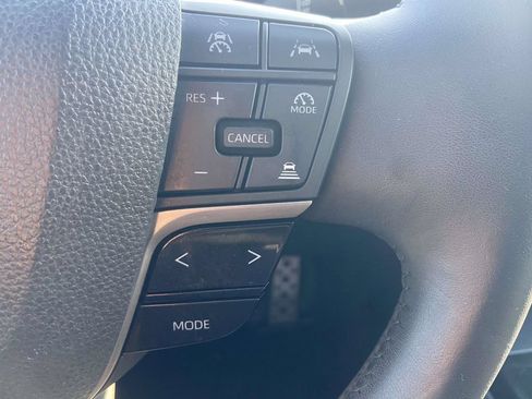 Used 2025 Toyota Camry XSE FWD image 25