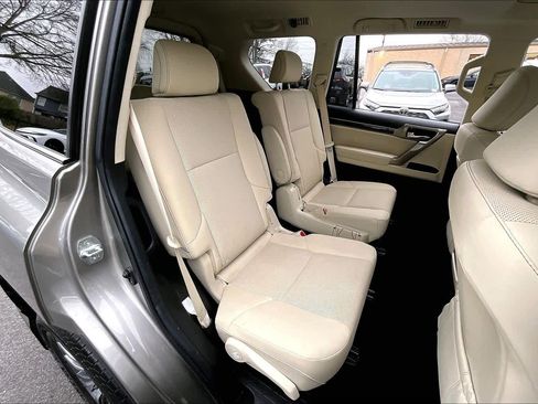 Used 2021 Lexus GX 460 Premium image 18