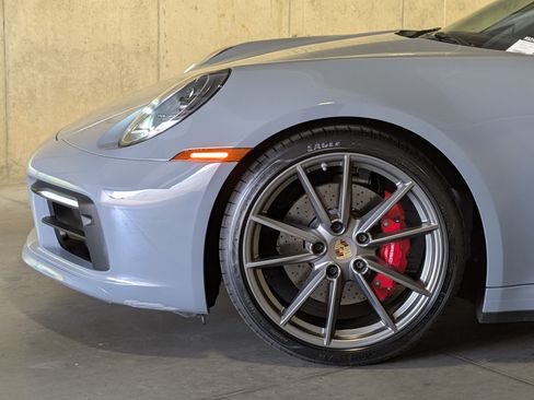 Certified 2024 Porsche 911 Targa 4S w/ Premium Package AWD/4WD image 14